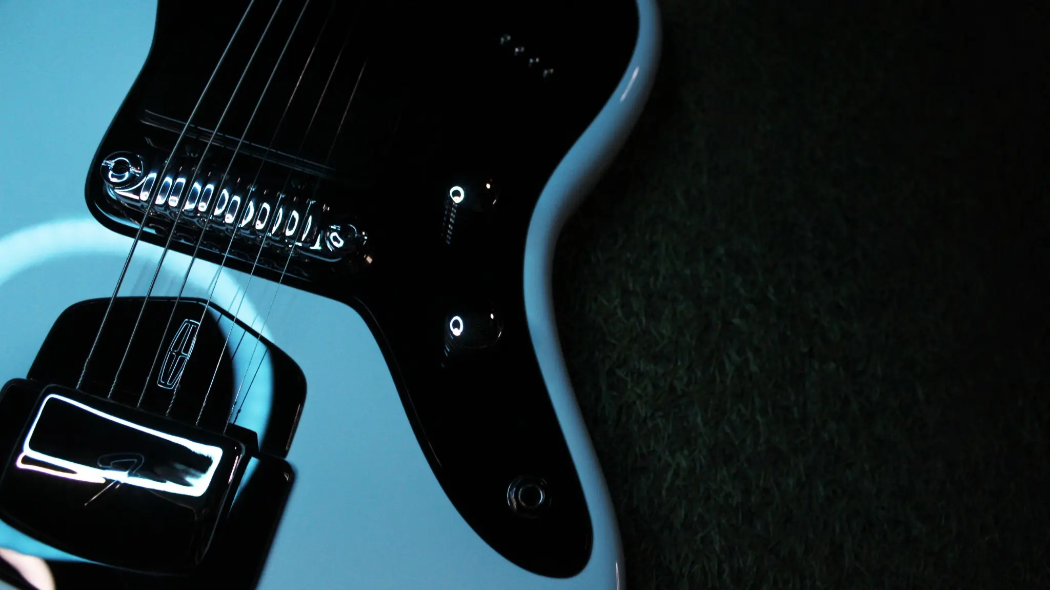 Хоббие*
Ещё одна из сотворенных. Fender ЖМ под Линкольн 50-х (или наоборот) | Сетка — социальная сеть от hh.ru