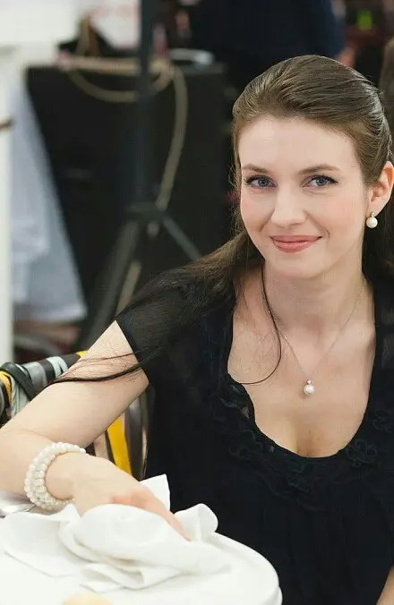 Юлия Шарипова