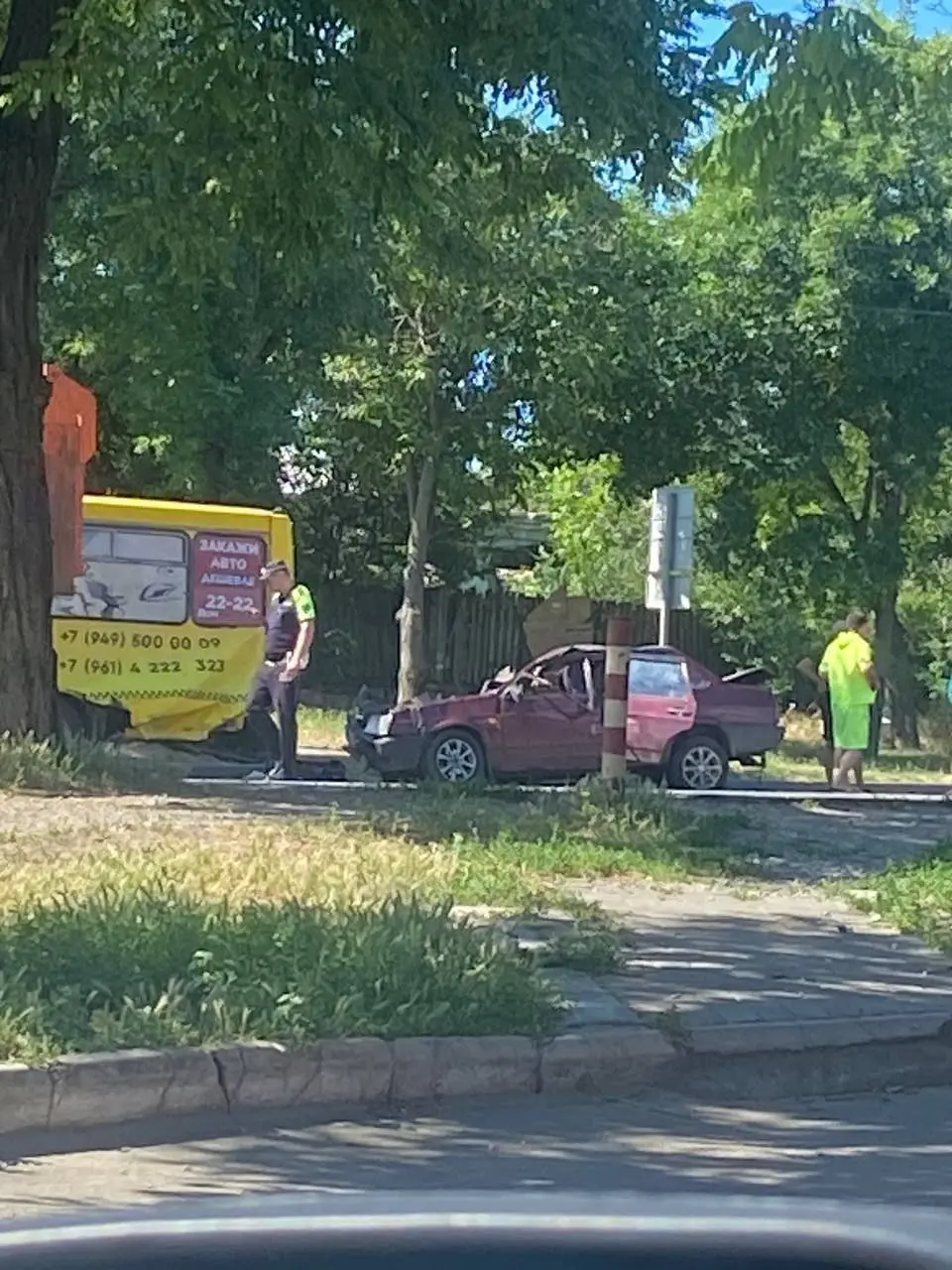 В Мариуполе ДТП на таганрогской. Ваз 21099 влетел в маршрутный автобус 124. | Сетка — социальная сеть от hh.ru