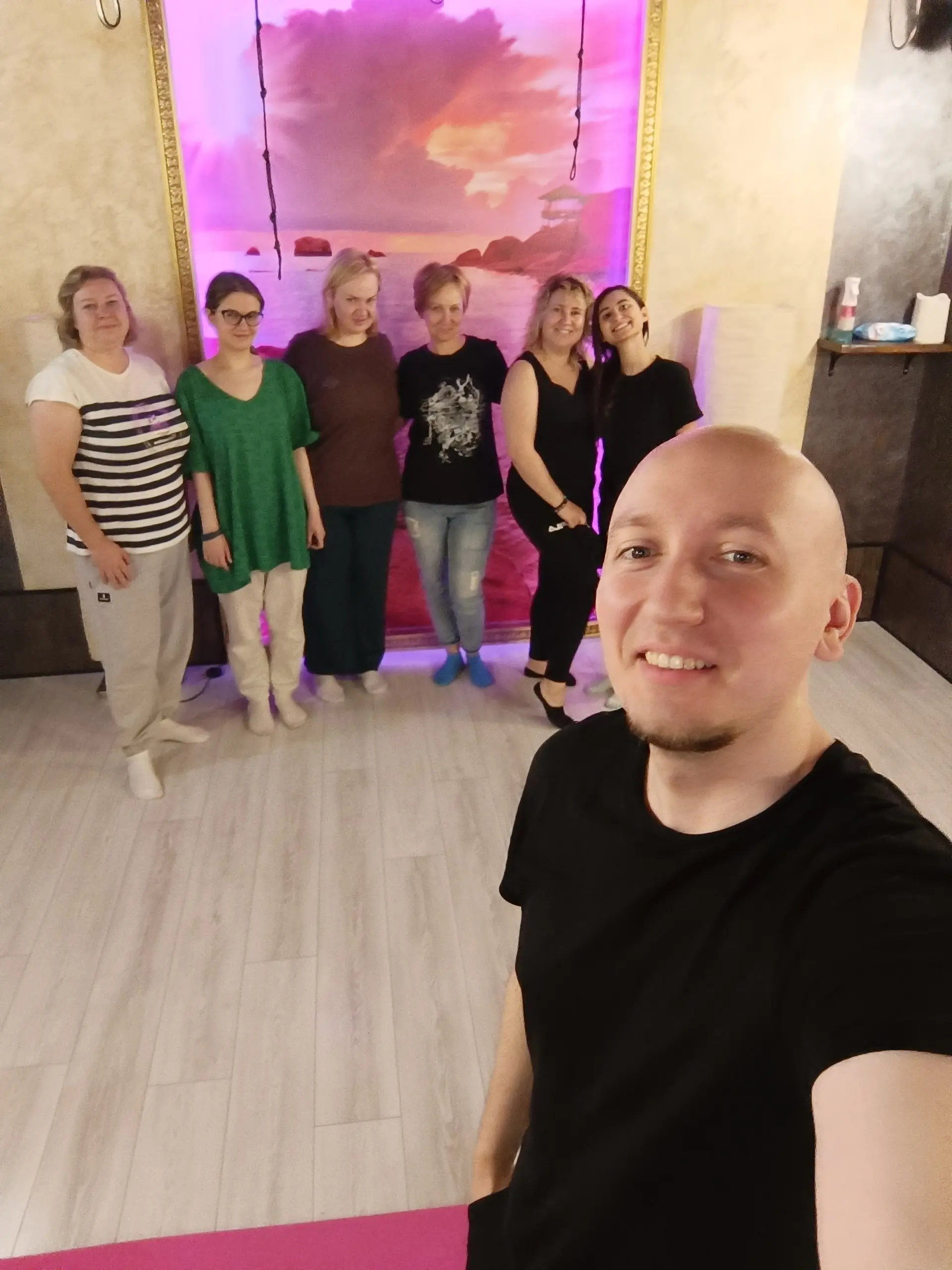 Давно я не делился с вами фотографиями из группы, сегодня была особая атмосфера. Спасибо всем, кто сегодня присоединился 🙌😌 | Сетка — социальная сеть от hh.ru