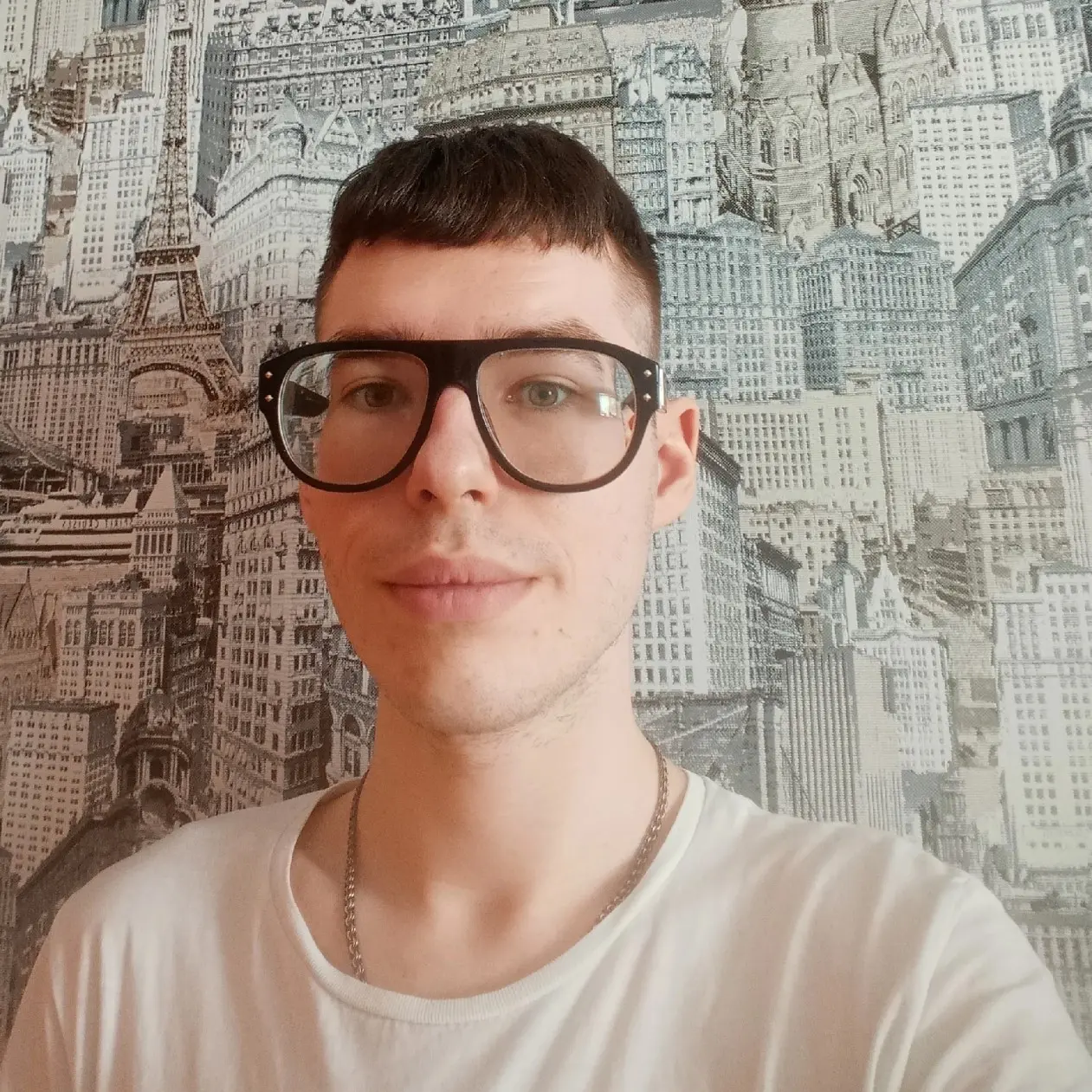 Илья Игнатов