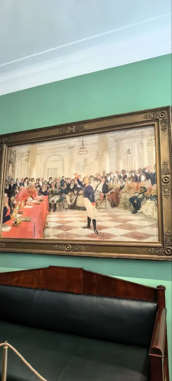Сегодня была в Царскосельском лицее 🏛️. И неожиданно поймала себя на мысли, что сильные команды создаются по одним и тем же правилам уже больше двухсот лет 📜 | Сетка — социальная сеть от hh.ru