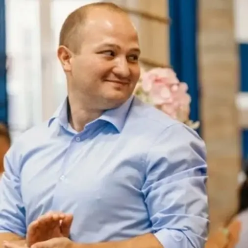 Динар Ахунов