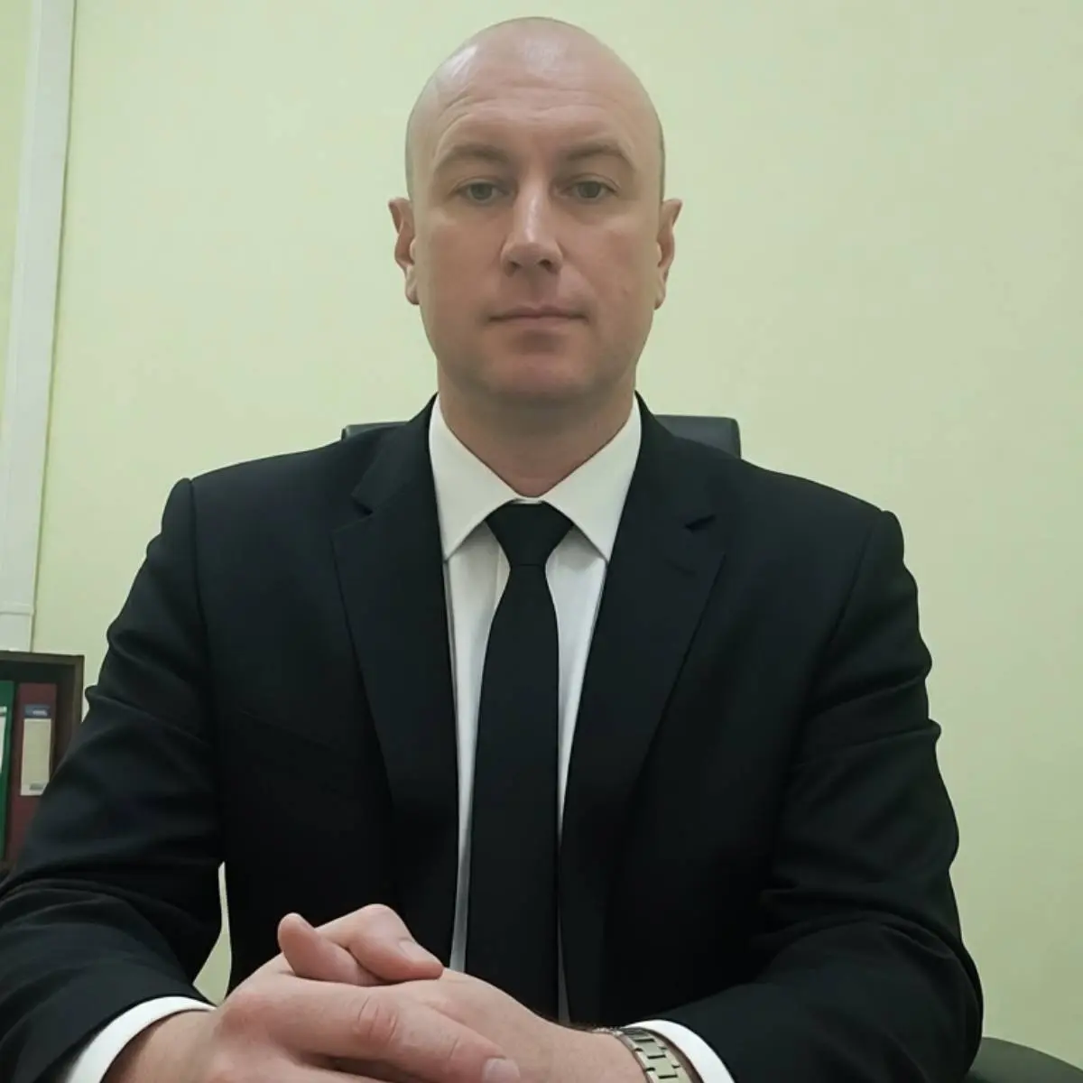 Олег Толмачев