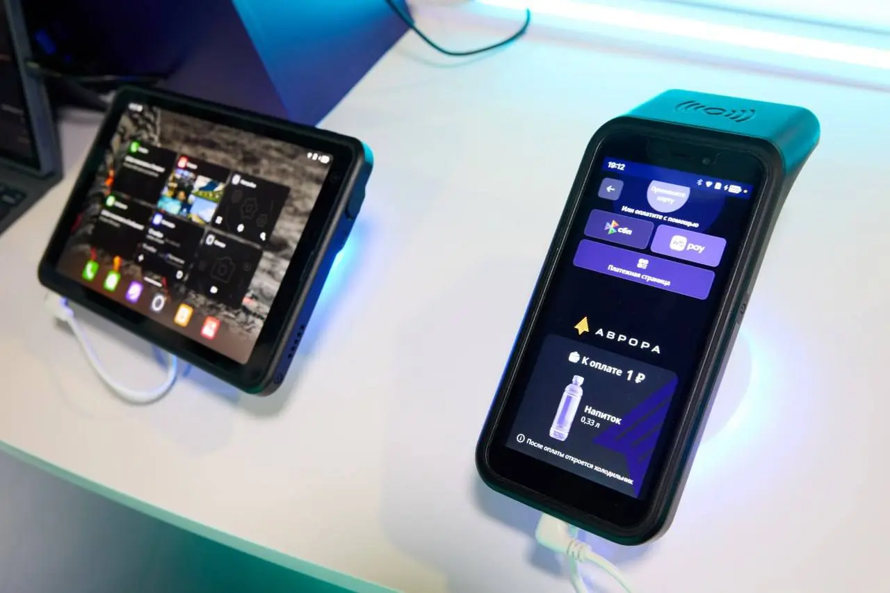 📱 Банки все чаще выдают сотрудникам рабочие смартфоны и планшеты для осуществления непосредственных рабочих функций | Сетка — социальная сеть от hh.ru