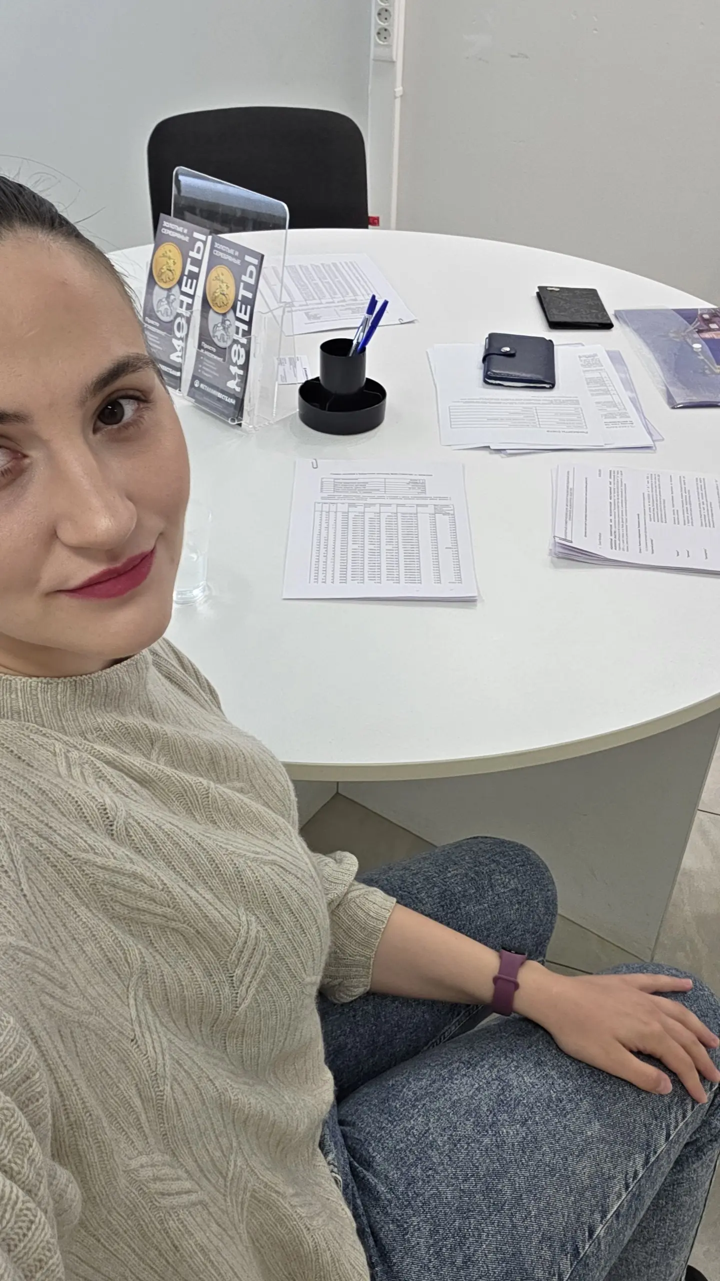 История одной сделки:
На прошлой неделе провела сделку по покупке 3х-комнатной квартиры для семьи, 75 квадратных метров с отделкой | Сетка — социальная сеть от hh.ru