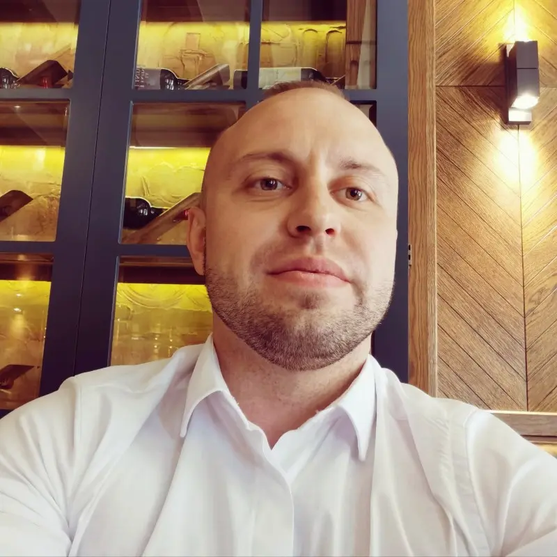 Дмитрий Фролов