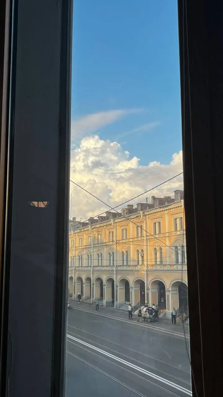 Сегодня наконец спустя пол года сборов мы встретились с Вероничкой 🤩
Гуляли , обсуждали предстоящий отпуск и планы на будущее 👀 | Сетка — социальная сеть от hh.ru