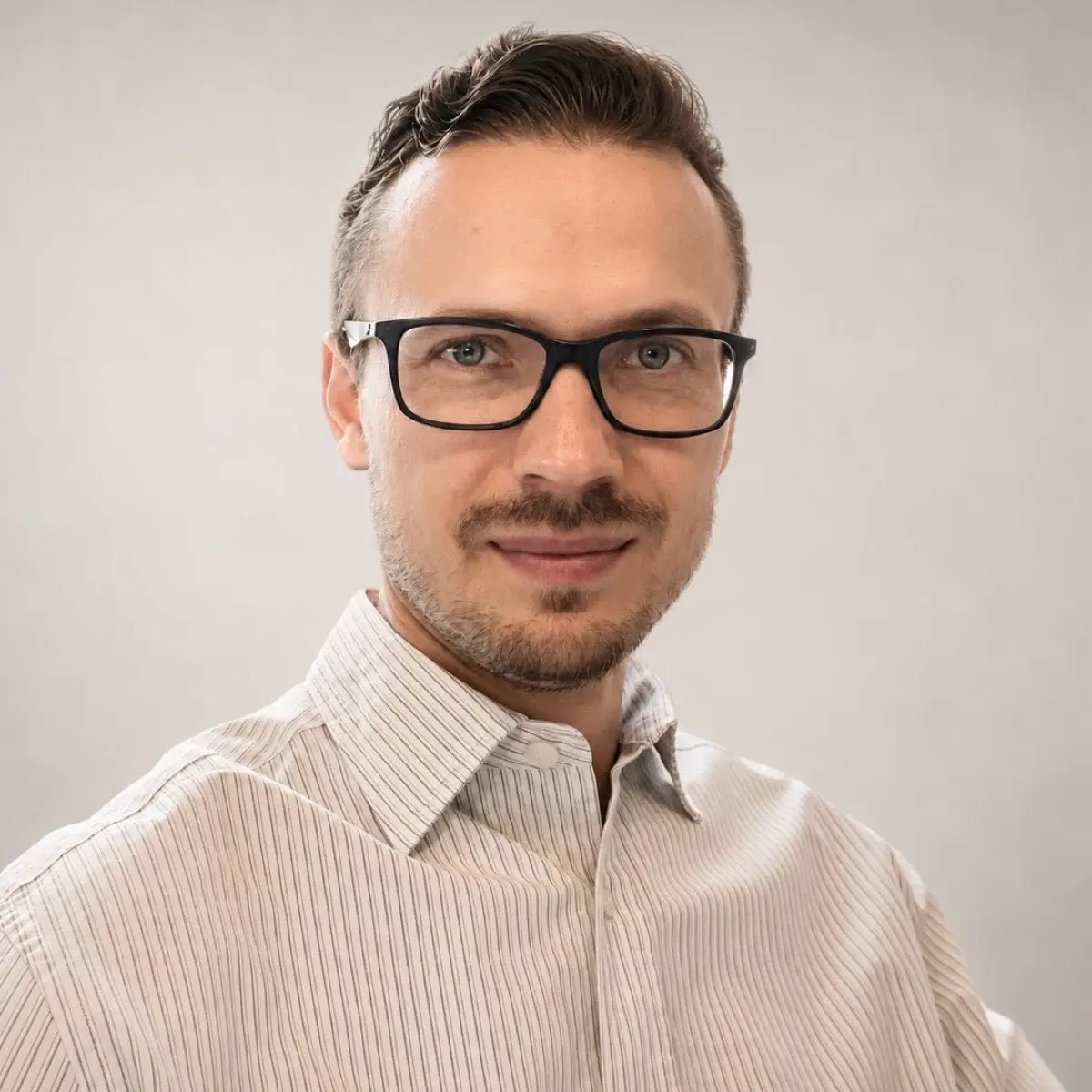 Александр Лифанов