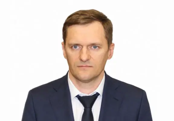 Новым генеральным директором СДЭК стал Павел Кузнецов. Он сменил Артема Ткачева, работавшего на руководящей позиции с апреля 2026 г | Сетка — социальная сеть от hh.ru