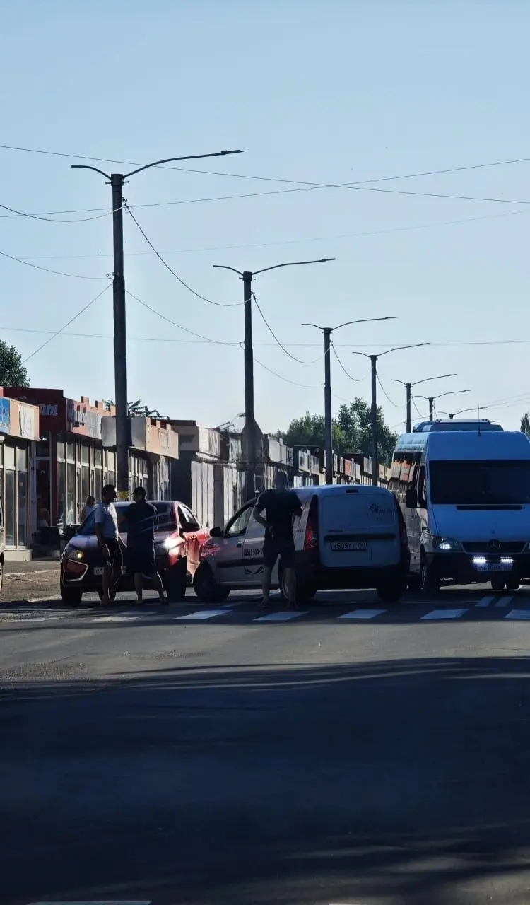 ДТП возле училища №22 на Текстильщике | Сетка — социальная сеть от hh.ru
