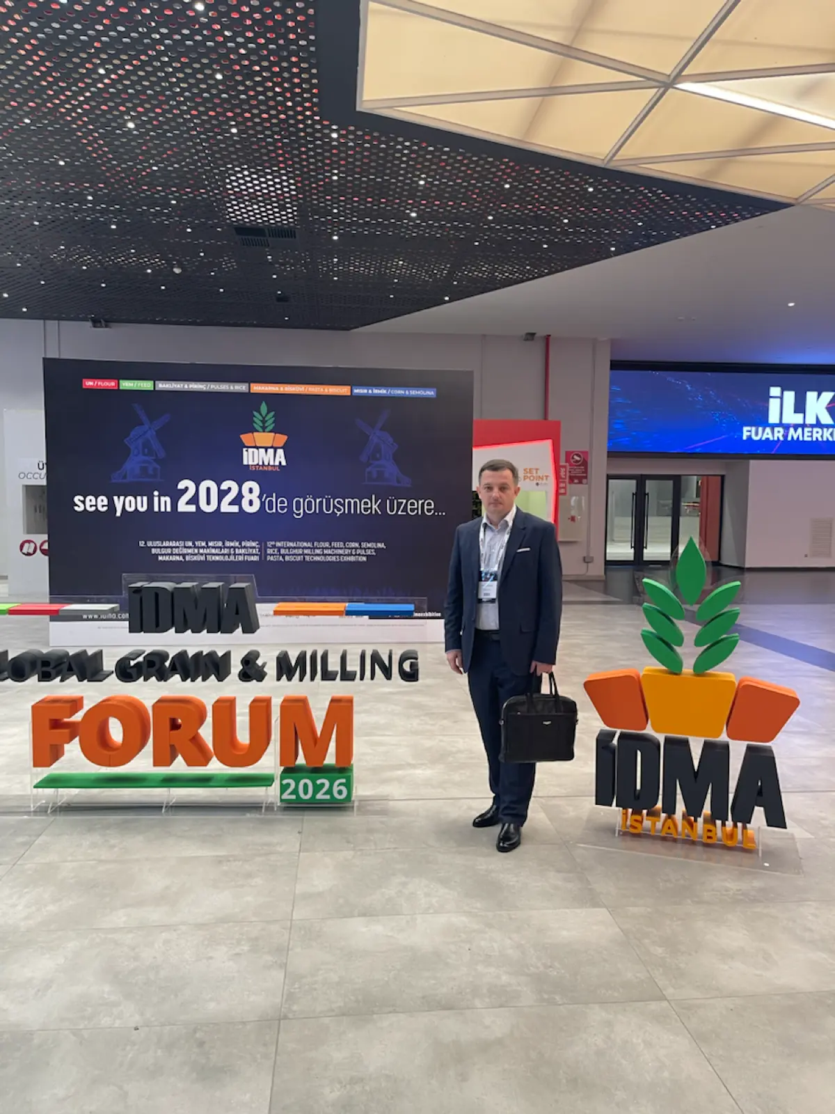 За последние несколько дней я работал на международной выставке IDMA 2026 в Стамбуле.
И вернулся с мыслью, которая, возможно, покажется неожиданной | Сетка — социальная сеть от hh.ru