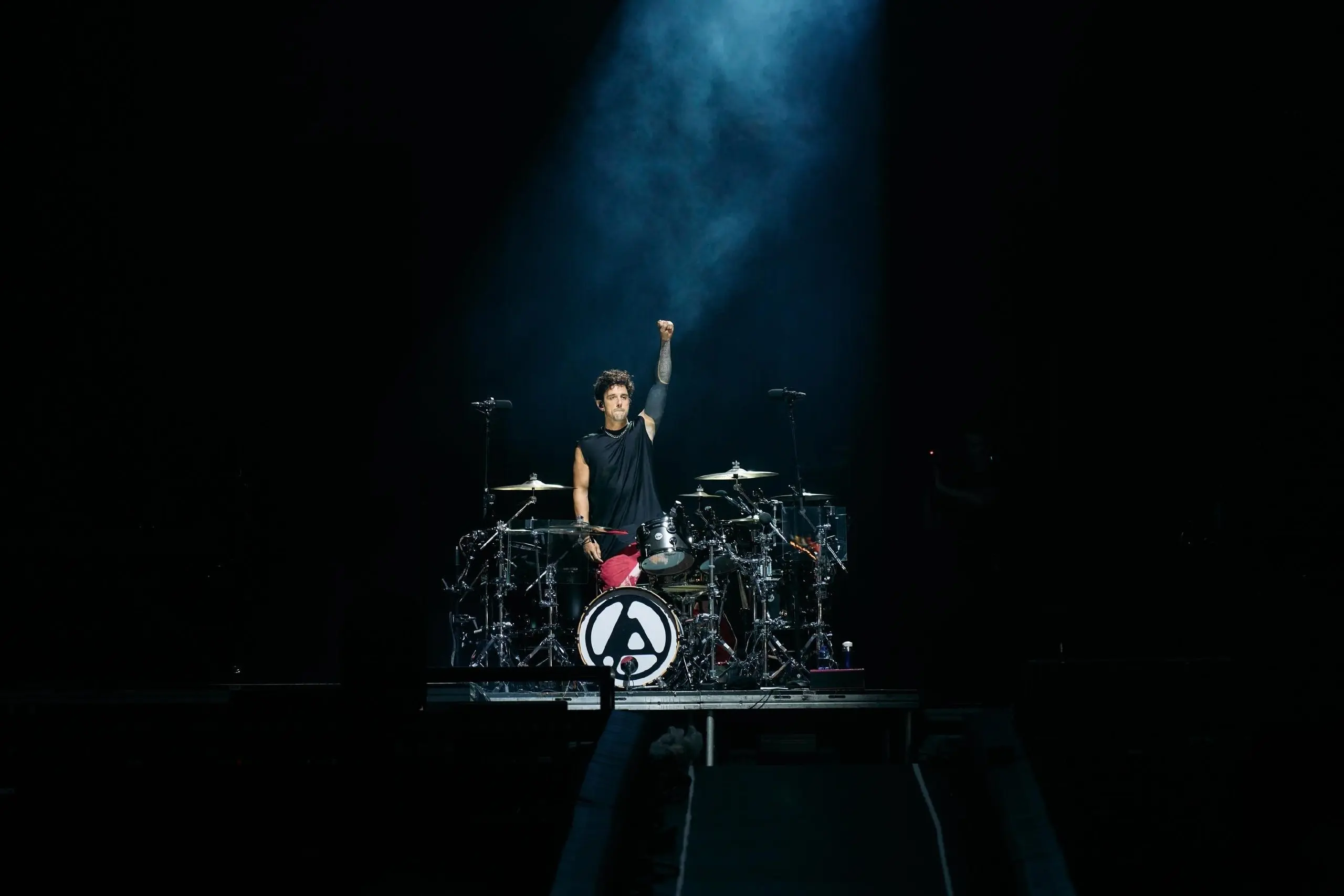 From Zero завершён 🥹🎉
Это было возвращение на сцену одного из самых обсуждаемых reuniонов последних лет | Сетка — социальная сеть от hh.ru