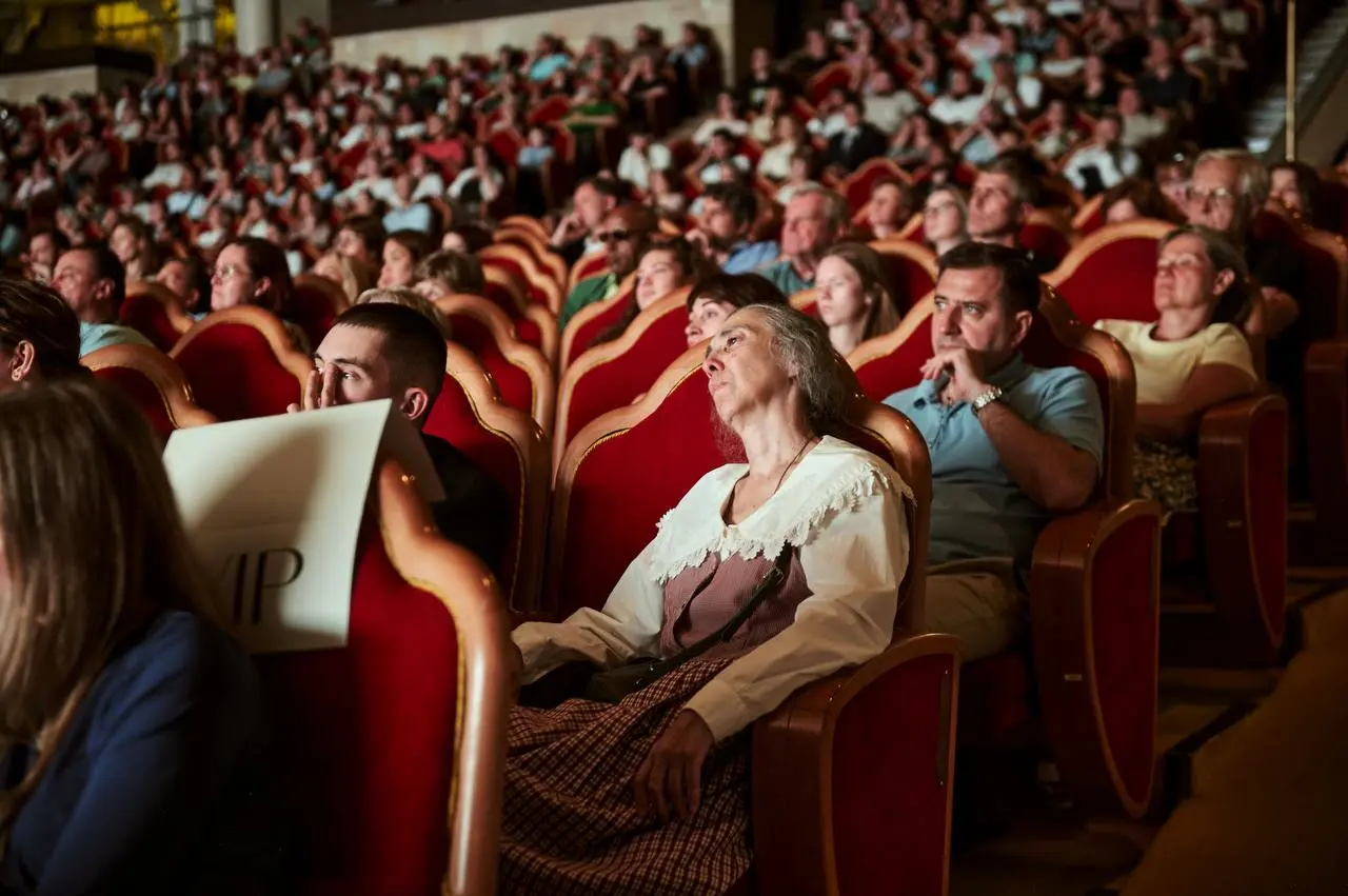На премьере документального фильма «Святые предприниматели» в Зале Церковных Соборов Храма Христа Спасителя | Сетка — социальная сеть от hh.ru