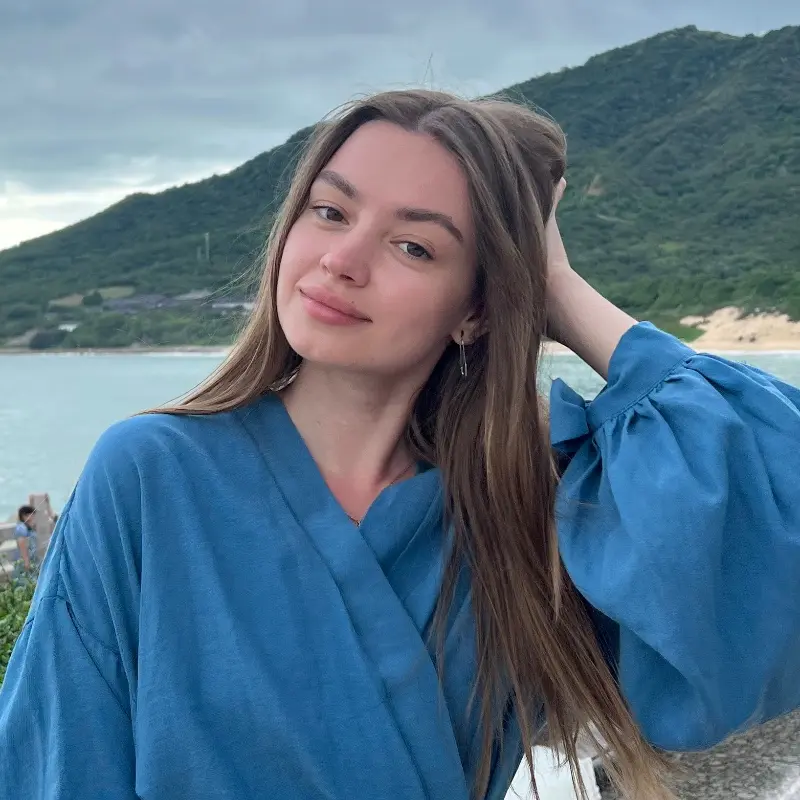 Яна Антипенко