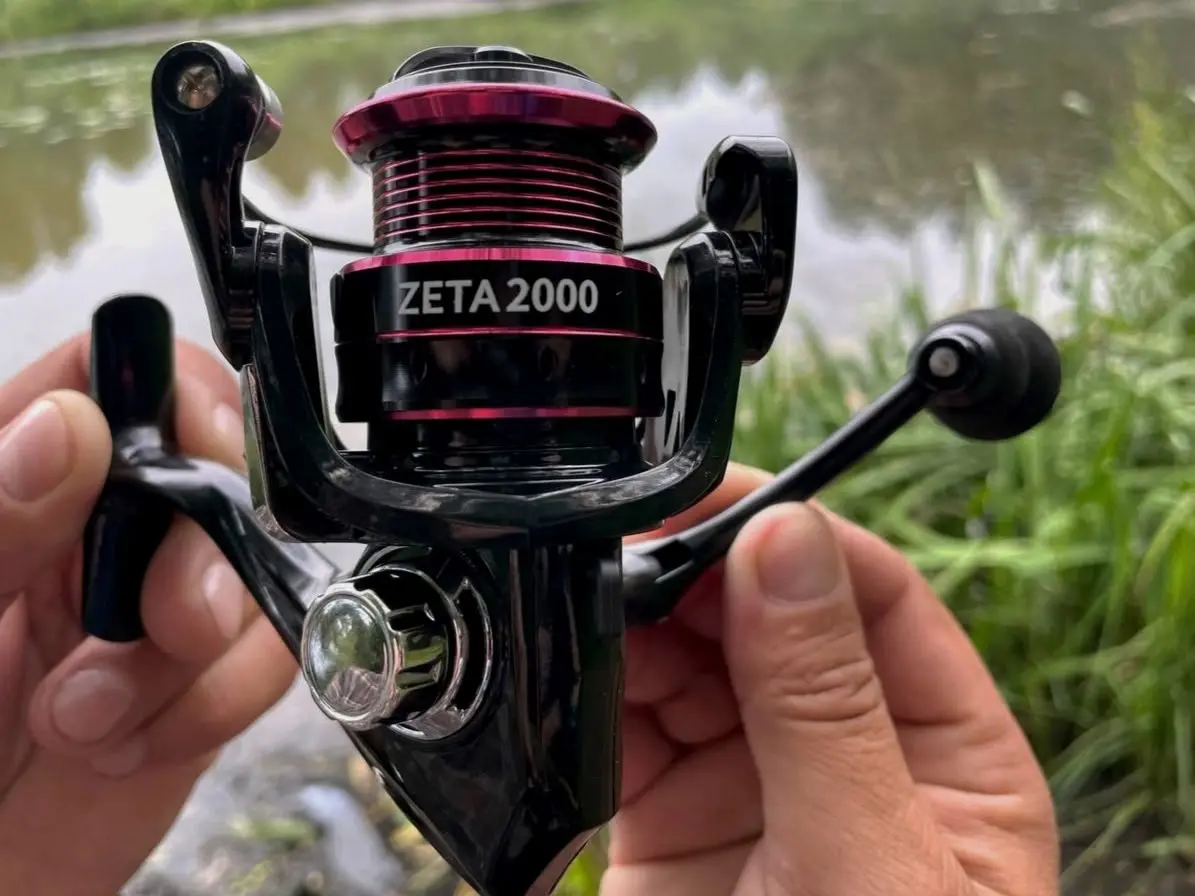 🎣 Сегодняшний разговор пойдёт о моей безынерционной катушке Kimoto Zeta 2000 — лёгкая и надёжная помощница для любой рыбалки!
Эта катушка идеально подойдёт как для спиннинговой, так и для поплавочной ... | Сетка — социальная сеть от hh.ru