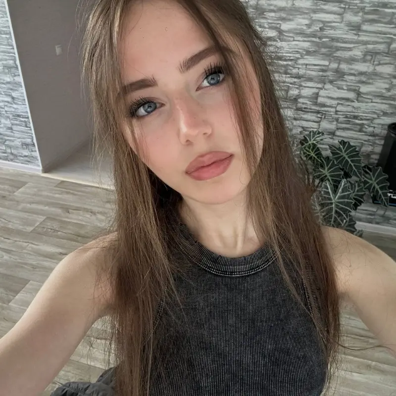 Арина Головина