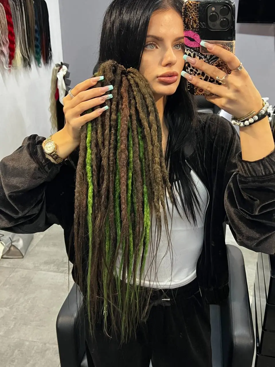 Стоимость 9800₽
Скидка 15% за отзыв 😍
Вес 440г, количество 51 шт, 60 см
Вплетение у нас — у Алины 7000🌹; у Лидии 9000
#дедреды@osikavolosVL | Сетка — социальная сеть от hh.ru