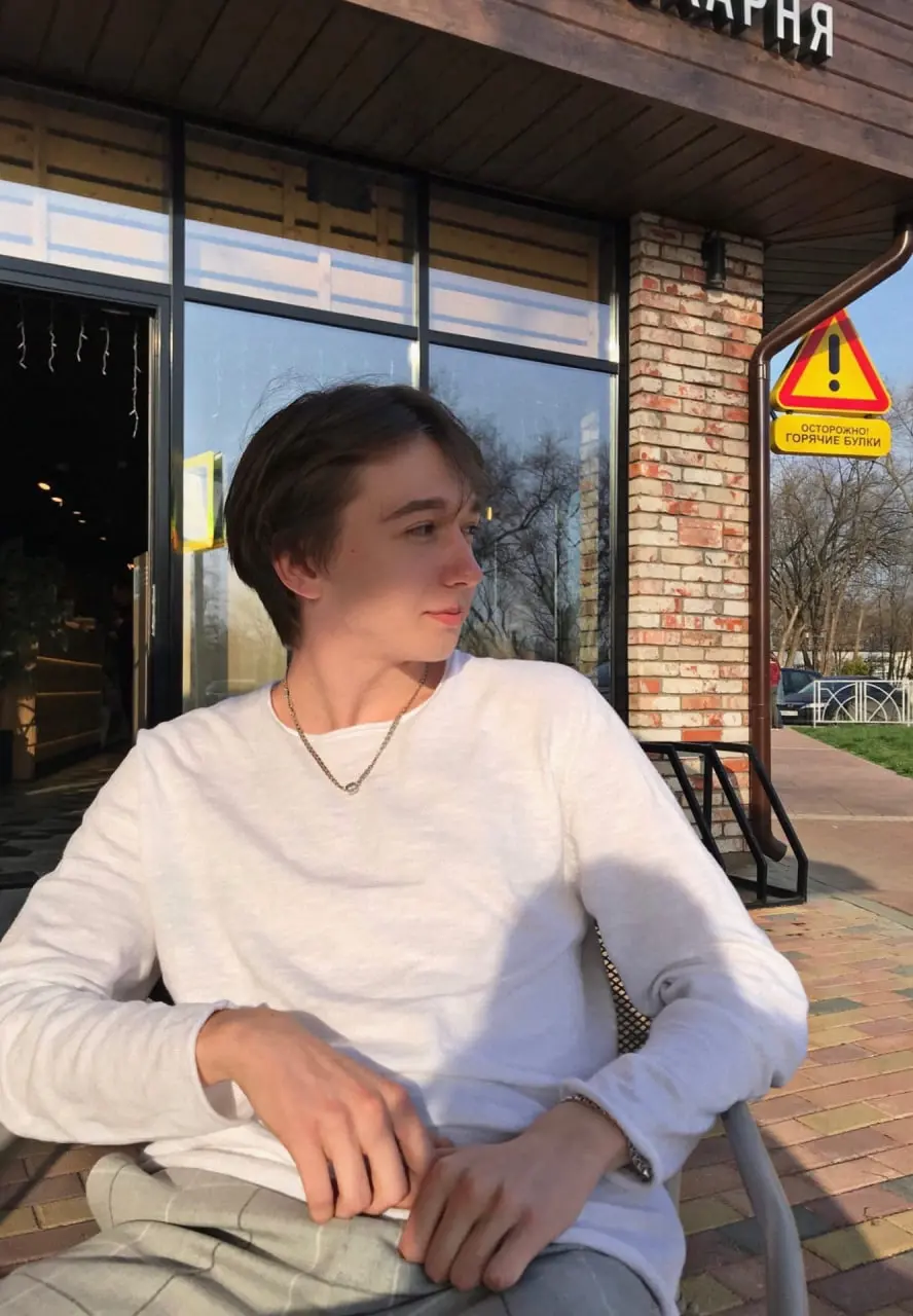 Владислав Власов