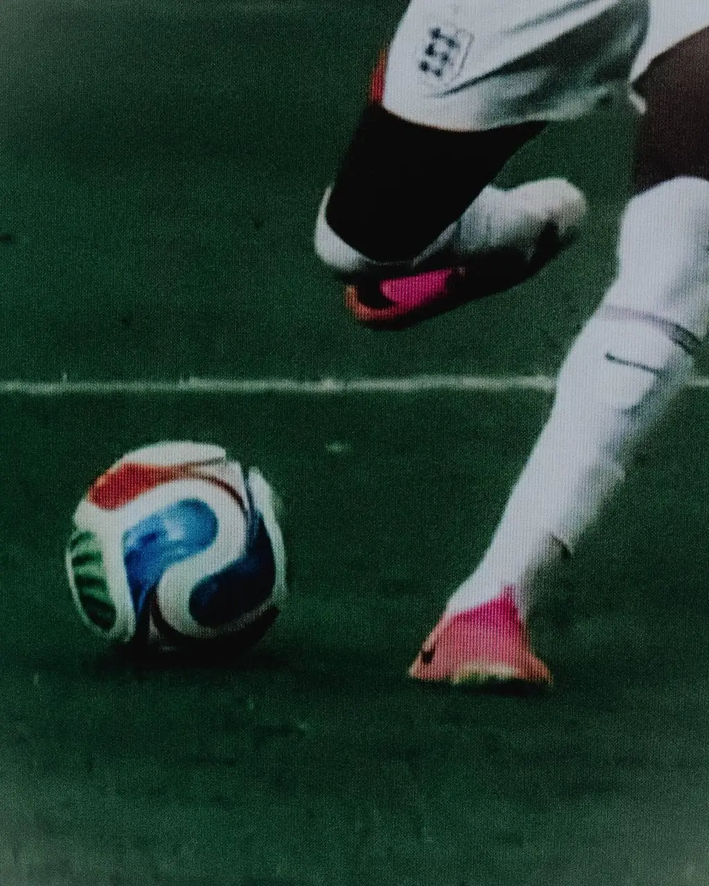 Как легально взломать систему FIFA?
Парижскому фотографу Флоренс Перне отказали в аккредитации на Чемпионат Мира без объяснения причин | Сетка — социальная сеть от hh.ru