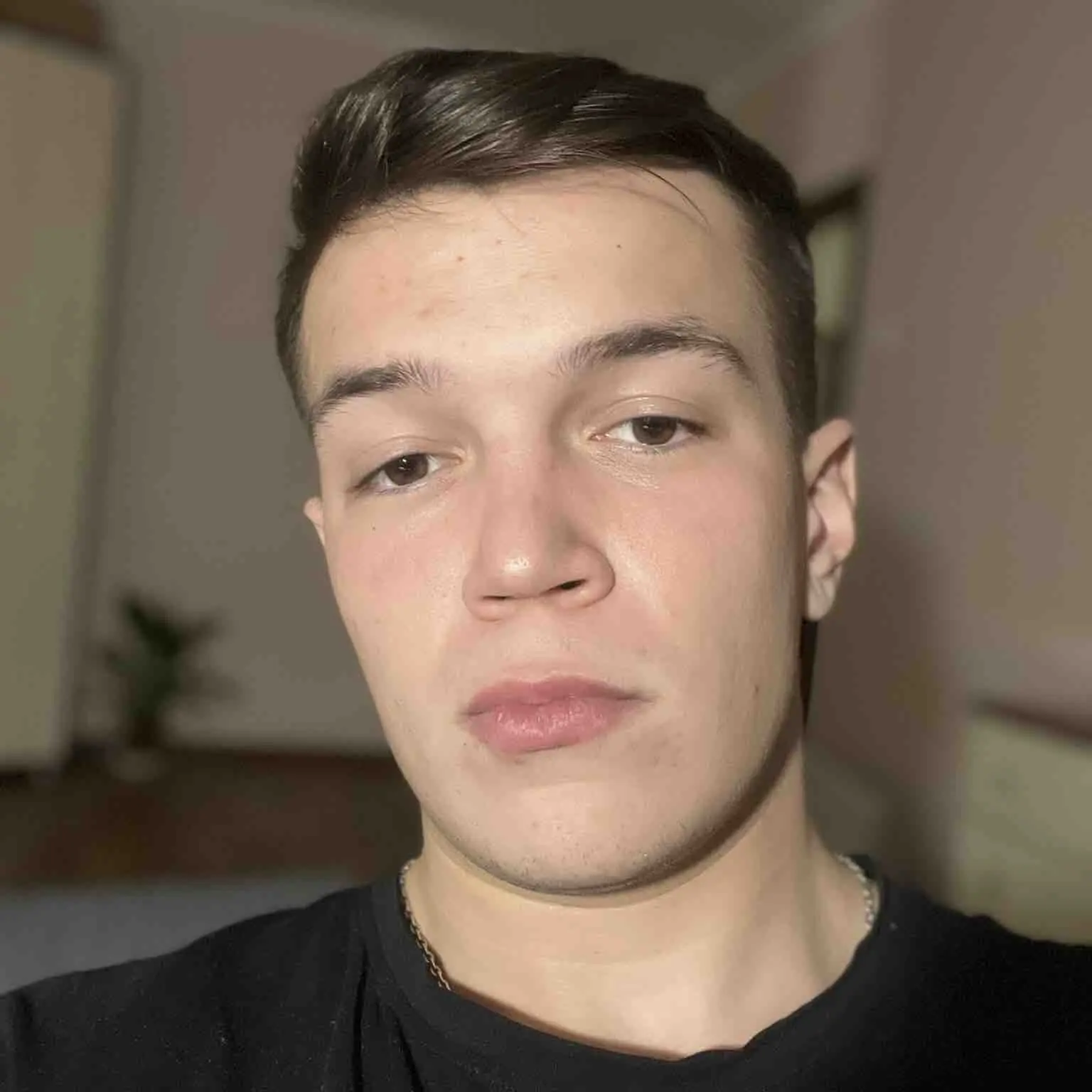 Роман Иванов