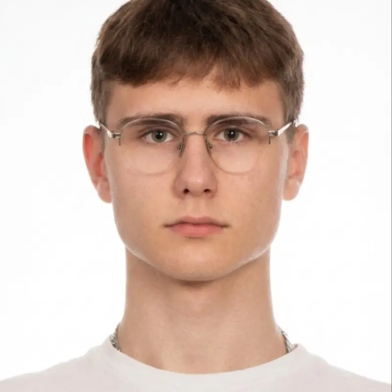 Максим Кузьменко