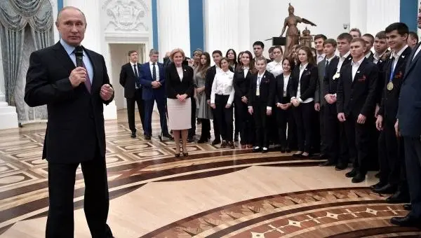 Путин заморозил налоги для малого бизнеса. До 2030 можно выдохнуть. Но не расслабляться | Сетка — социальная сеть от hh.ru