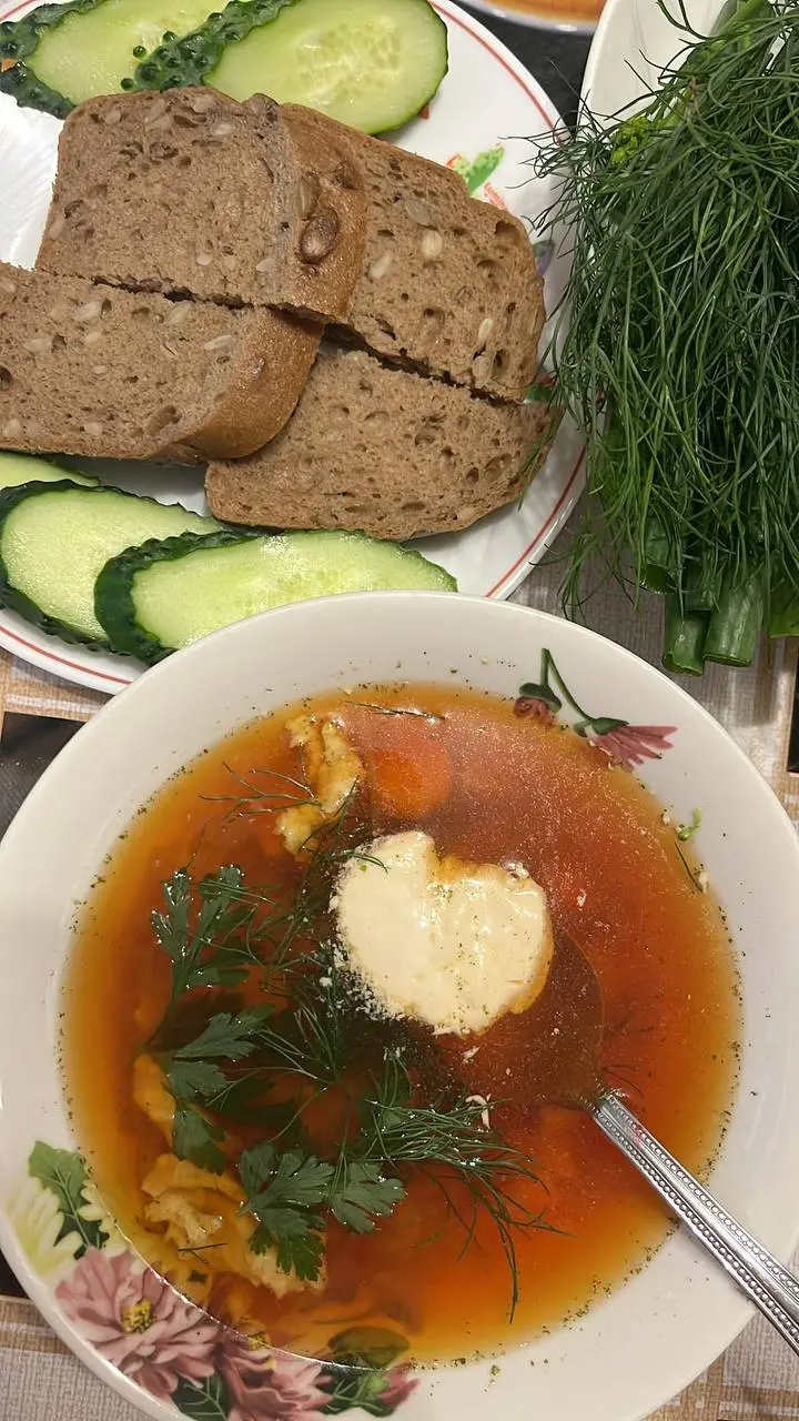 ❤️‍🔥 Выспалась
🥣 Борщ сварила, салат нарезала, всех накормила
👧🏼 Съездила с Лизой на выставку, вкусно поужинали, накупили девчачьих ништяков
Какая же #ясегоднямолодец, а ТЫ? | Сетка — социальная сеть от hh.ru