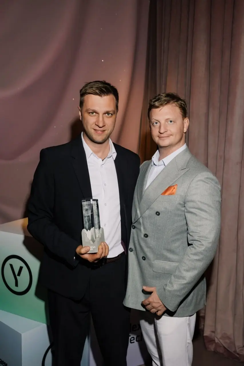 Поздравляю победителей первой премии Yandex B2B Tech Awards 2026! 🔥
Победителями стали 16 компаний из более чем 10 отраслей - они создают инновационные B2B-решения на базе технологий Yandex B2B Tech | Сетка — социальная сеть от hh.ru