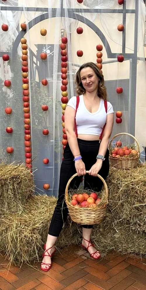 А выходные периодически сводят меня с ума с танцами💃💃
И никому не верьте, что после 35 ото всего болит спина и ноги у меня они и до 35 болели - главное настроение и хорошая компания 👌 | Сетка — социальная сеть от hh.ru