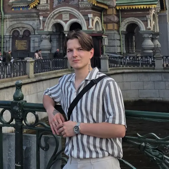 Дмитрий Закрылин