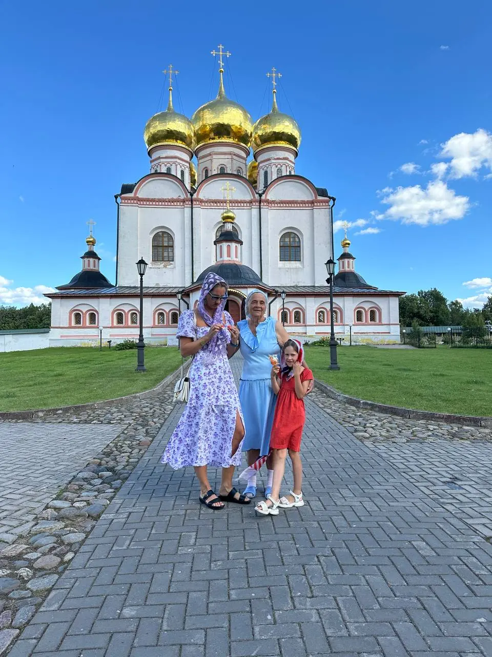 💡Маршрут Боровичи «Валдайский тракт» (57.989751, 33.301913)
🫠 Доброго дня друзья! Сегодня мы совершим прогулку вдоль монастырской стены Иверского монастыря | Сетка — социальная сеть от hh.ru