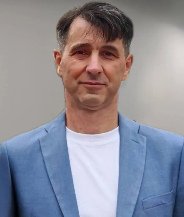 Александр Колесников