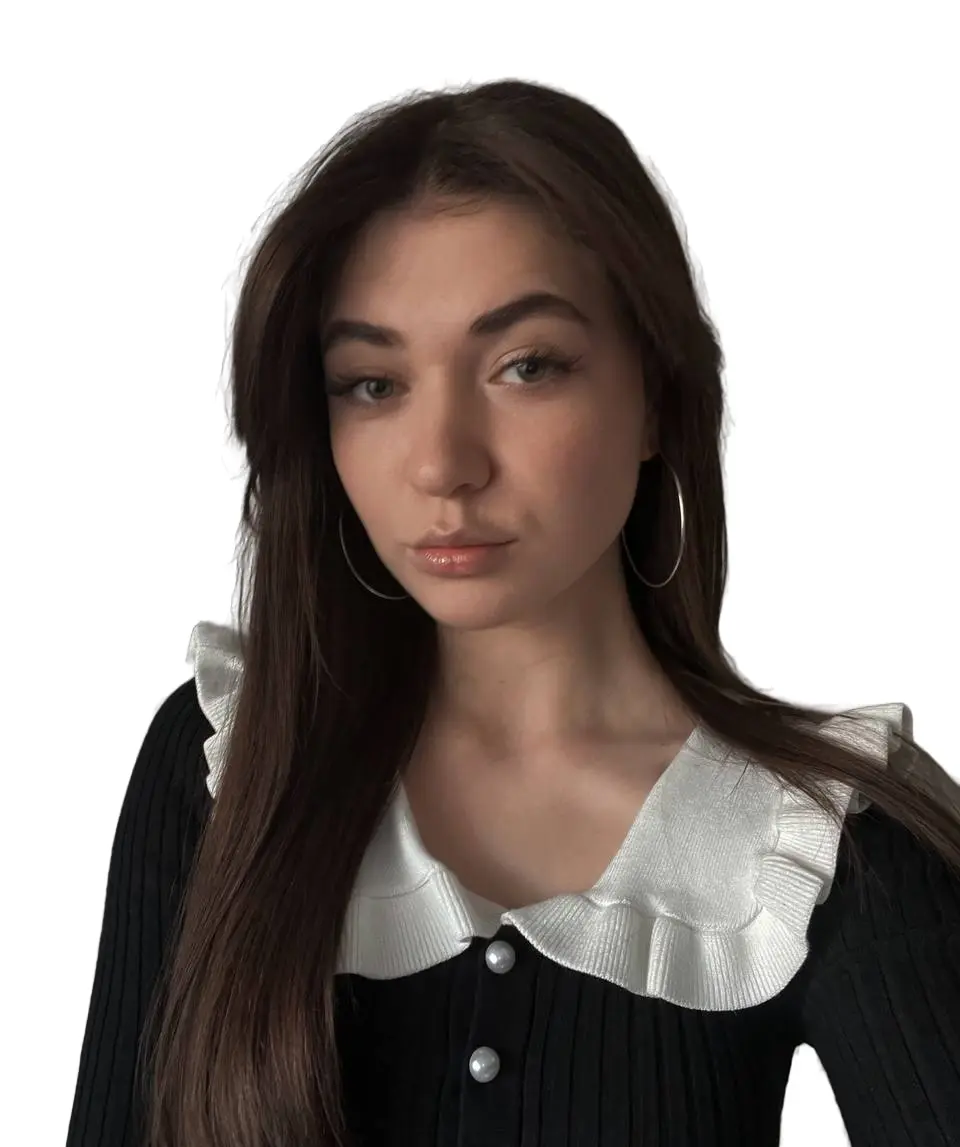 Алина Азаренкова