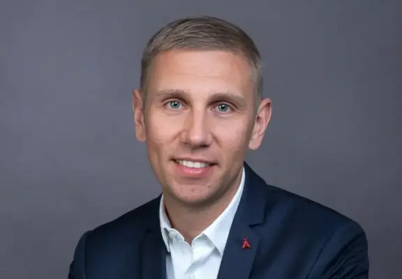 Холдинг «On Медиа» назначил вице-президентом бывшего генерального директора кластера Kion Алексея Иванова. Он также избран членом правления компании | Сетка — социальная сеть от hh.ru