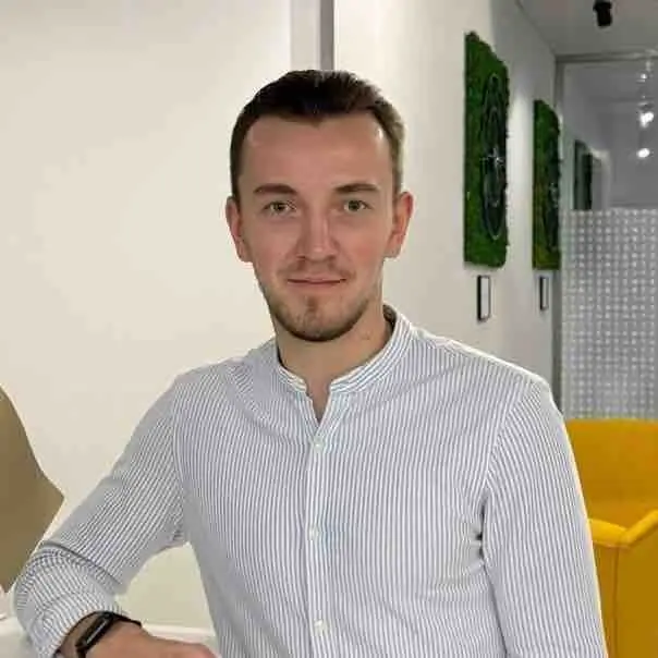Андрей Смирнов