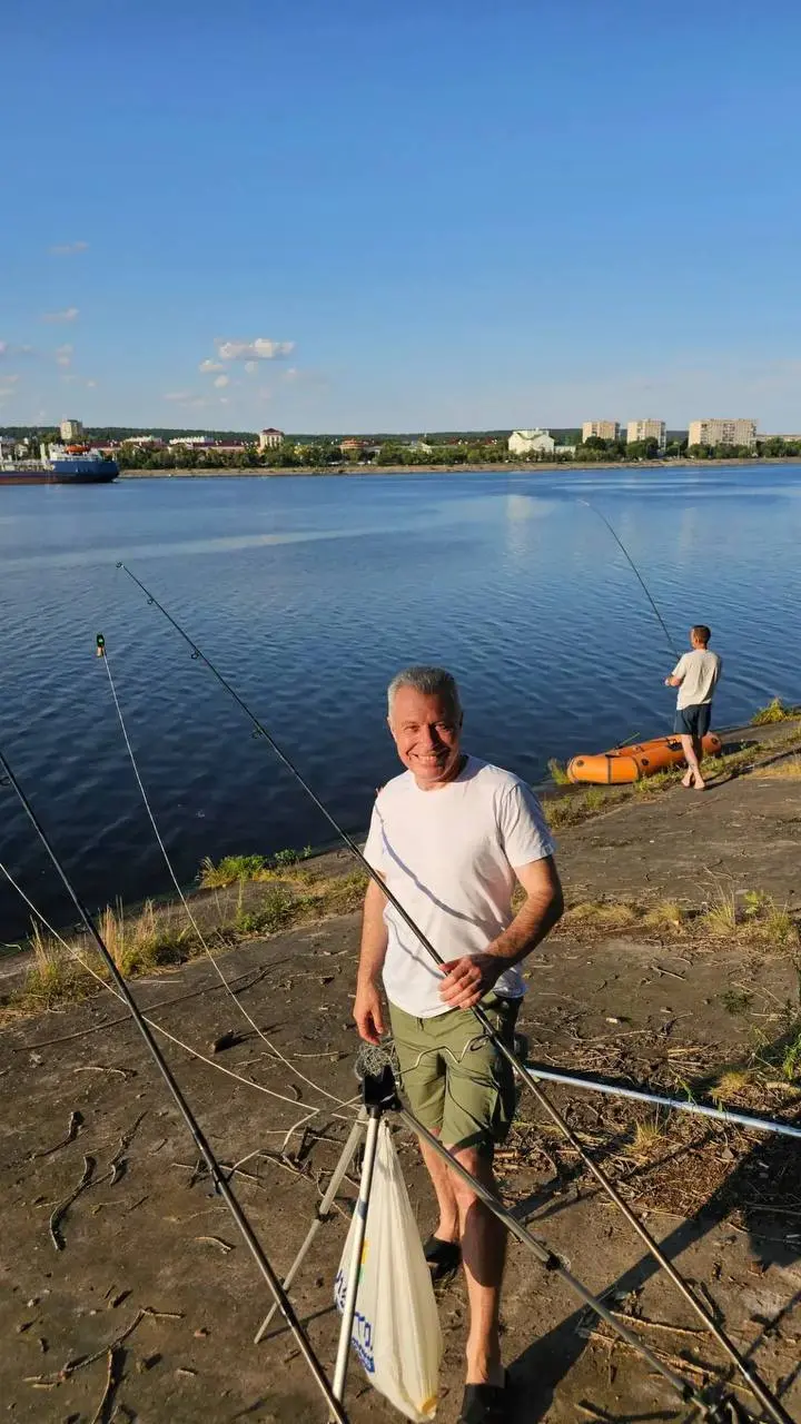 🎣 Почему я люблю рыбалку. И почему именно на Волге.
Волга даёт мне то, чего не дают другие реки и водоемы.
Простор. Глаза отдыхают | Сетка — социальная сеть от hh.ru