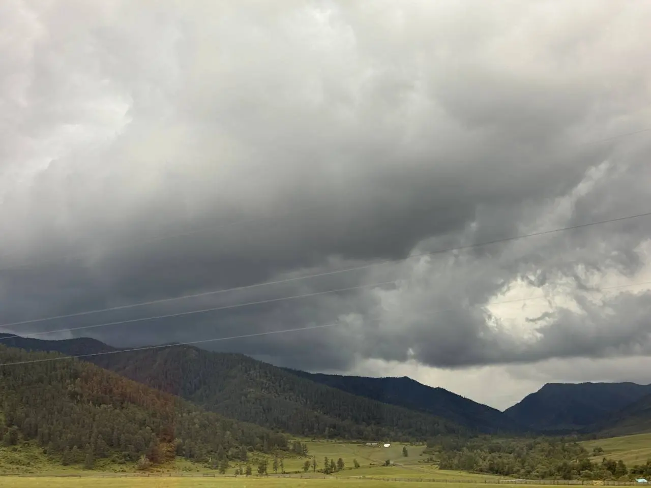 Завожу вам красоты с Алтая🐱
Успели сгонять в середине июня до всей этой ебанистики с топливом и очень-очень рады
Алтай это мое второе место силы после Тайланда | Сетка — социальная сеть от hh.ru