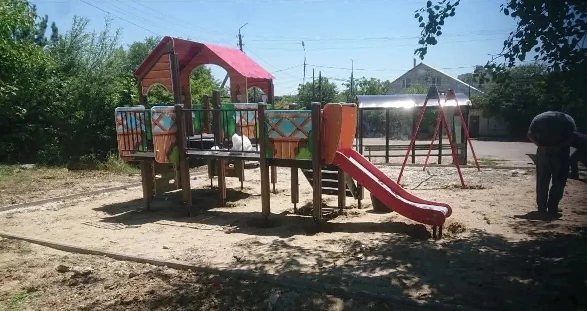 🛝 В Ставрополе продолжают благоустраивать дворы и обновлять детские площадки
Работы уже начались по 8 адресам в Ленинском районе | Сетка — социальная сеть от hh.ru