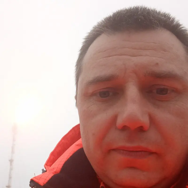 Илья Тонн