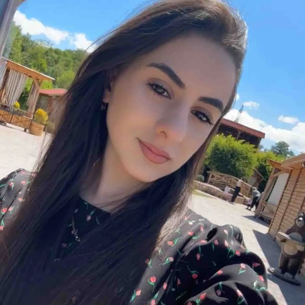 Анна Есаян