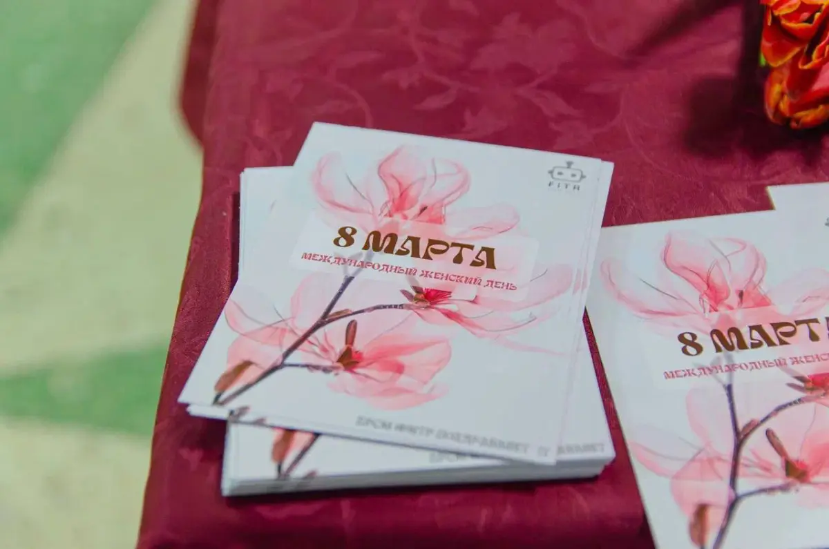 Вот такие открытки к 8 марта я делала 💗 | Сетка — социальная сеть от hh.ru