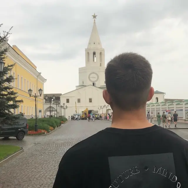 Андрей Петров