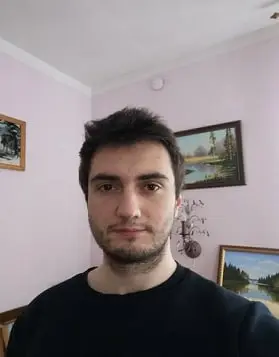 Артур Асратов
