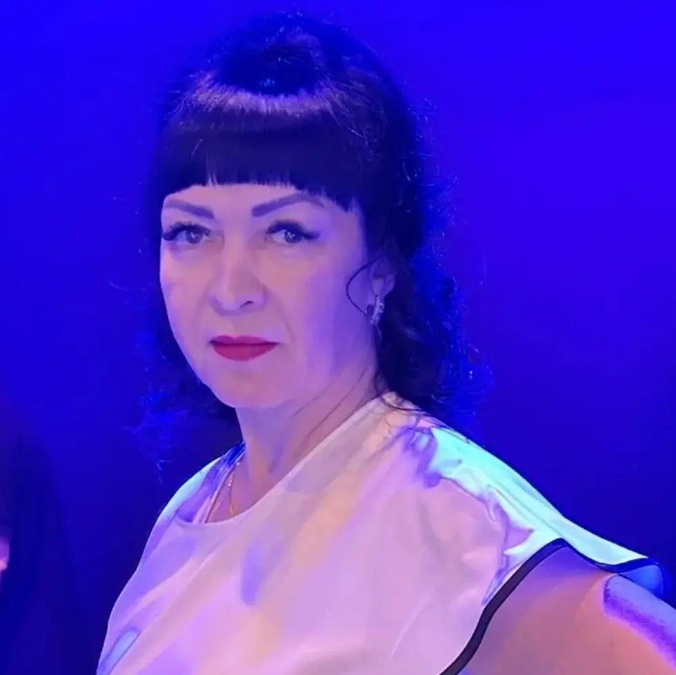 Елена Назарова