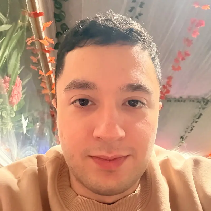 Биннат Ахмедов