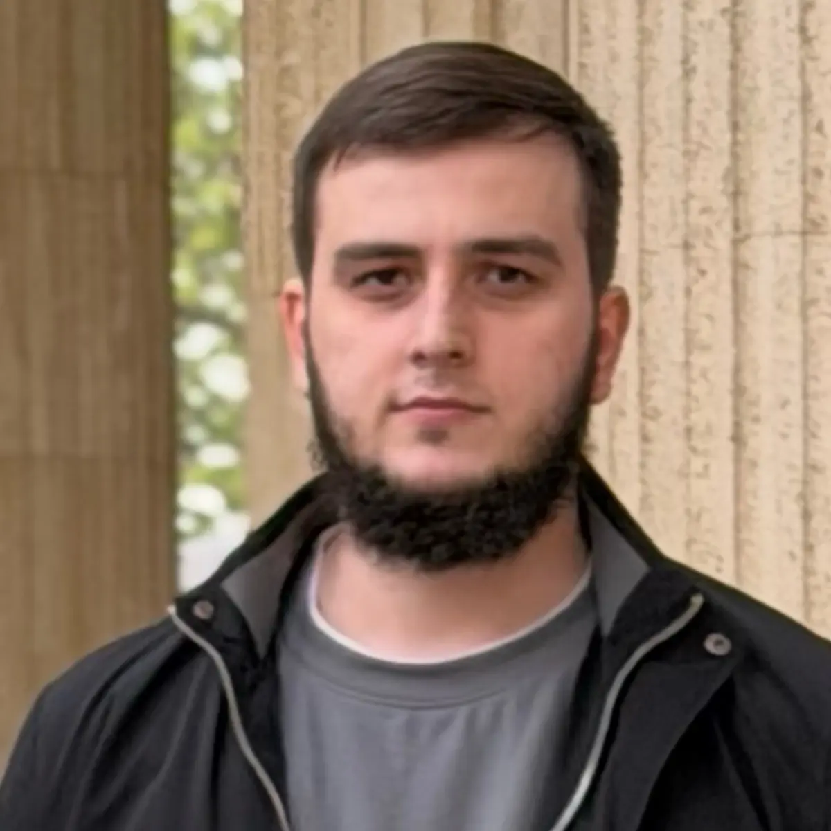 Эмир Товсултанов