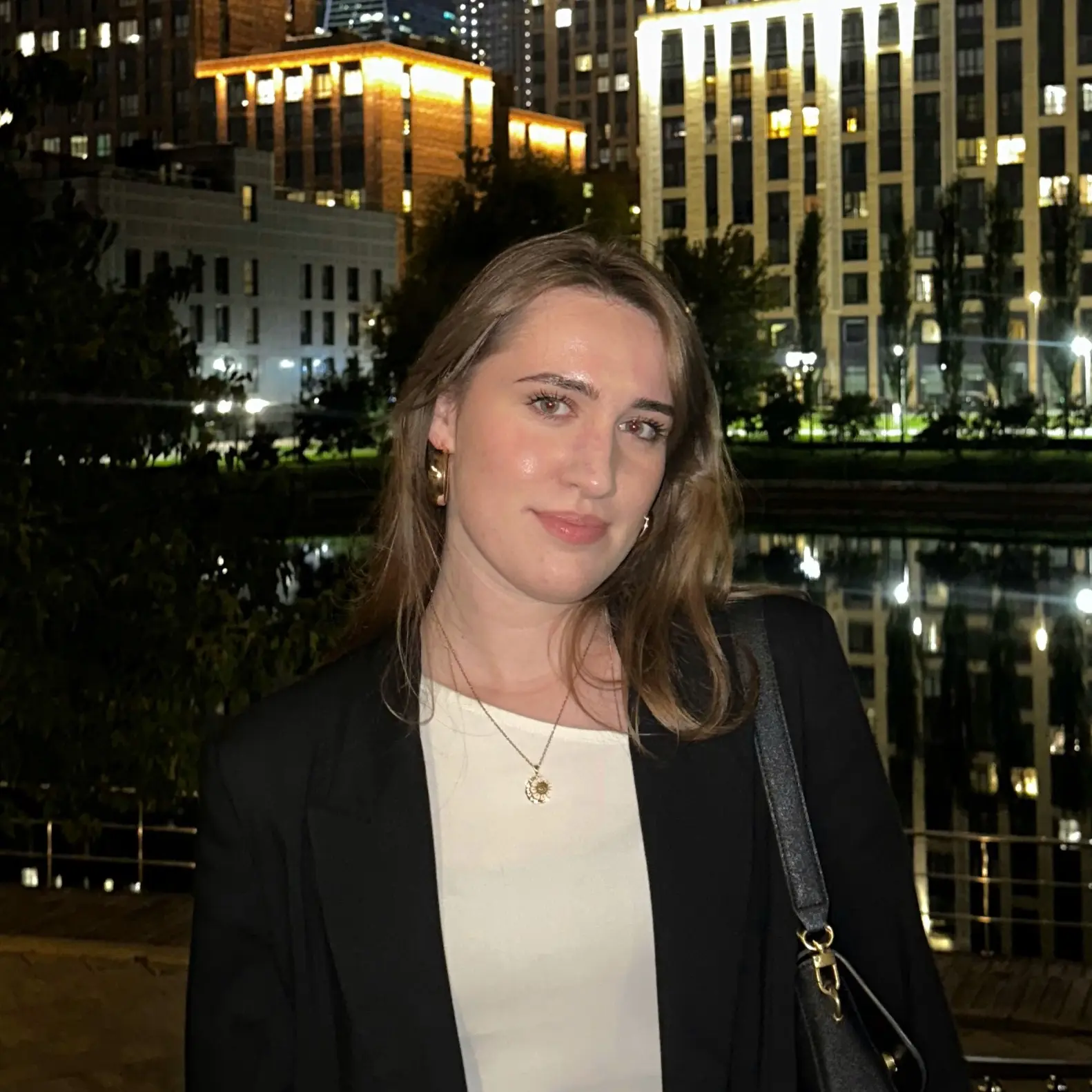 Екатерина Ложникова