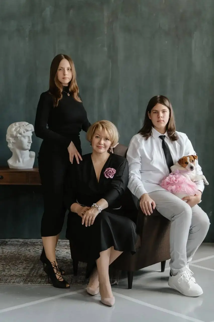 Друзья мои дорогие🌷
Хочу запечатлеть великий День Семьи, Любви и Верности своими размышлениями о том, как я благодарна своей любимой Семье! 😍
А благодарна за то что каждый из моих Детей (и четвероноги... | Сетка — социальная сеть от hh.ru
