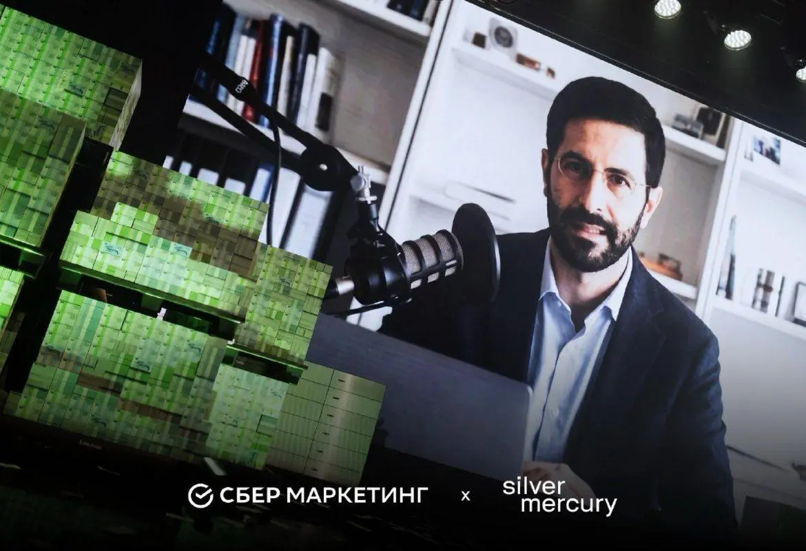 Михаил Симонов судил «Каннские львы-2026»
Точнее, его ИИ аватар, созданный СберМаркетингом | Сетка — социальная сеть от hh.ru